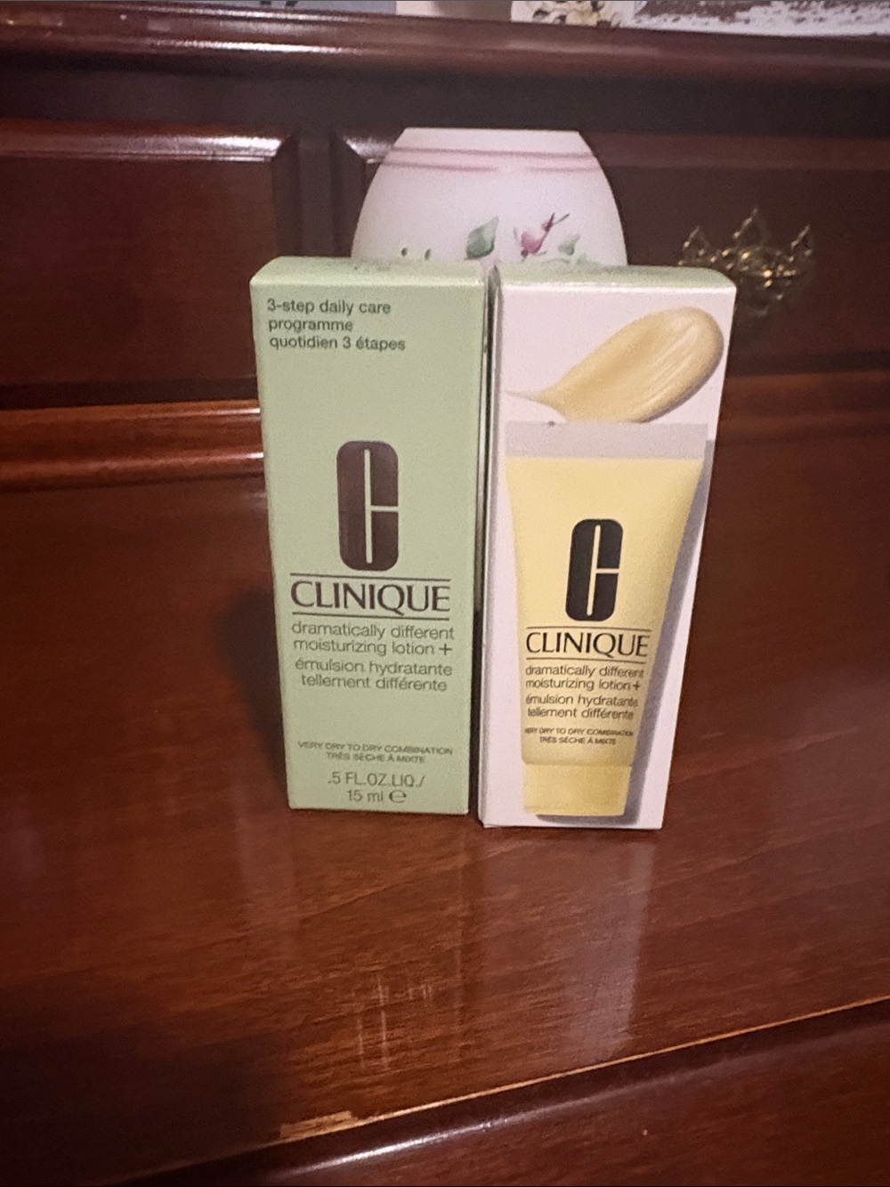 2x Clinique Dramatically Different Moisturizing Lotion - Travel